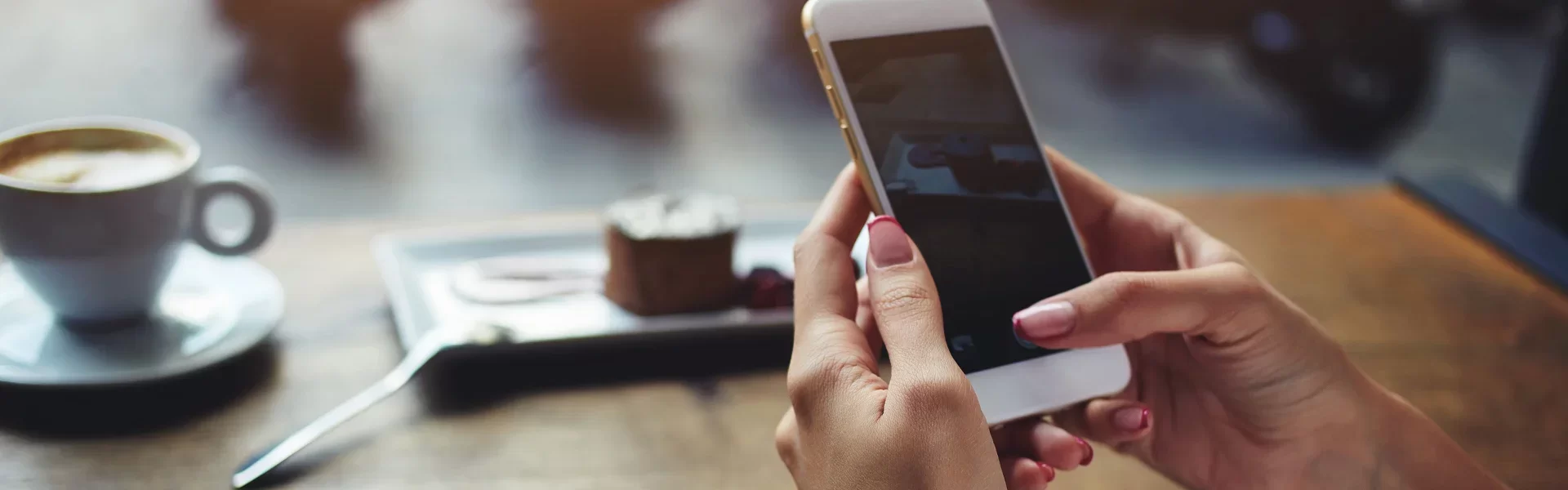 971-contact_header.webp 971-contact_header.webp