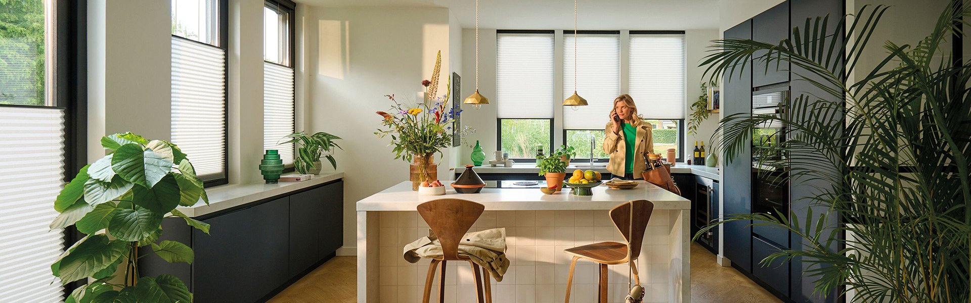 983-Luxaflex_header.jpg 983-Luxaflex_header.jpg